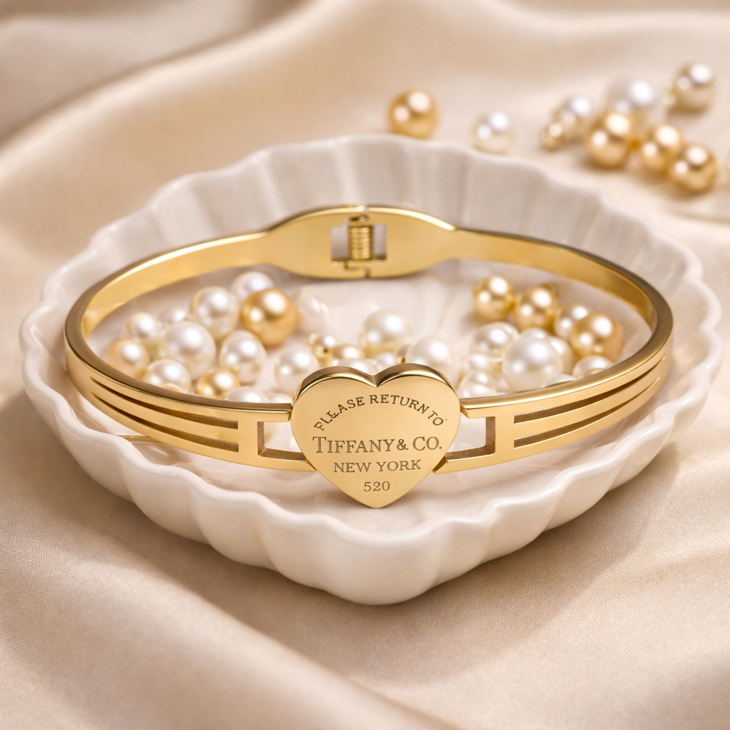 Engraved Heart Charm Anti-Tarnish Bracelet