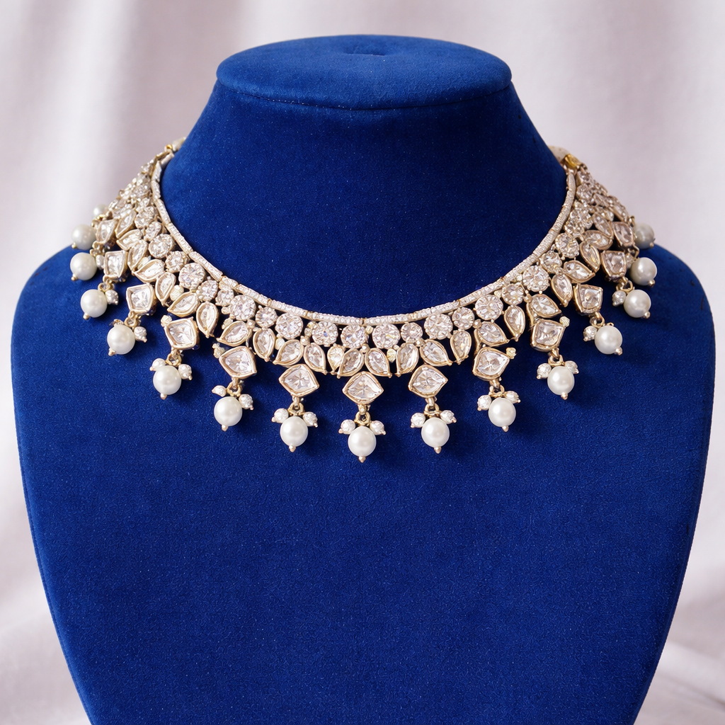 White AD Stone & Pearl Choker Necklace & Earrings Set